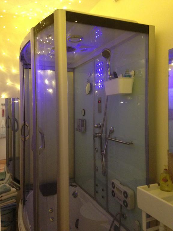 Two Top Central Beach Studios - Also Separate Spa Cabin And Watersports Brighton ห้อง รูปภาพ