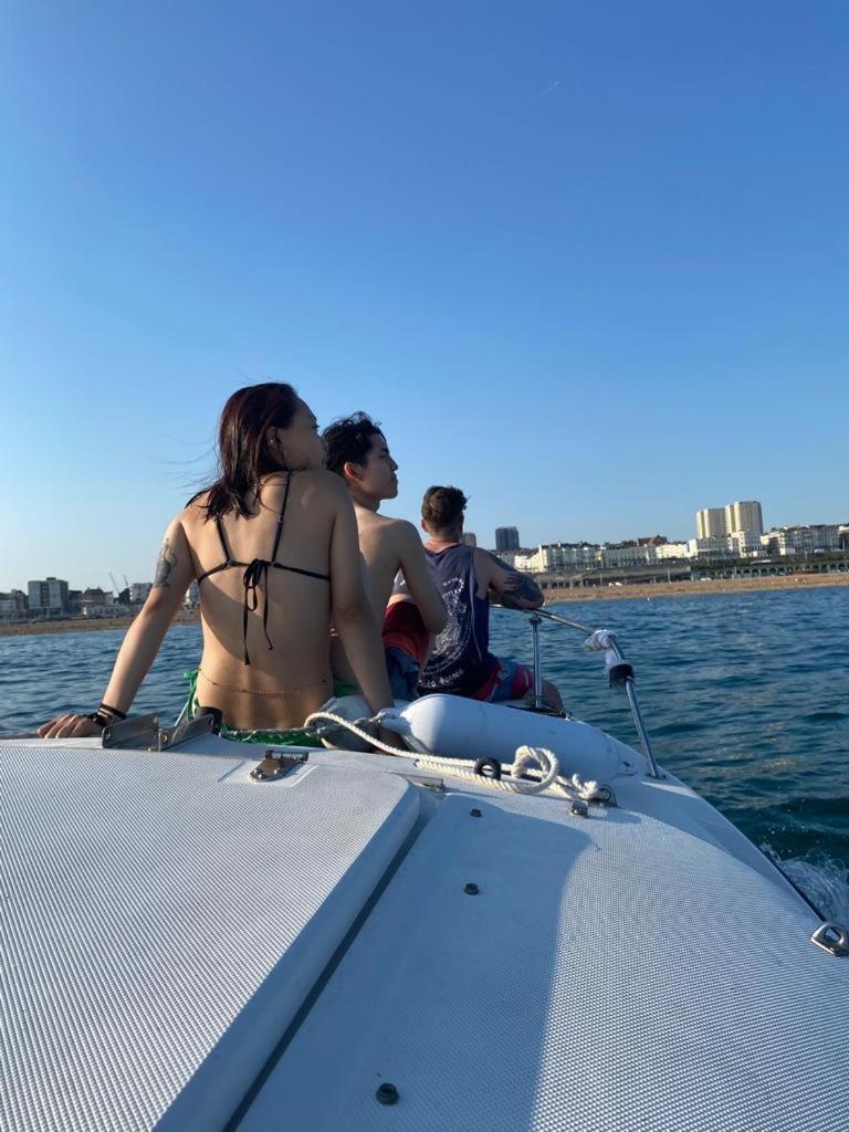 Two Top Central Beach Studios - Also Separate Spa Cabin And Watersports Brighton ภายนอก รูปภาพ