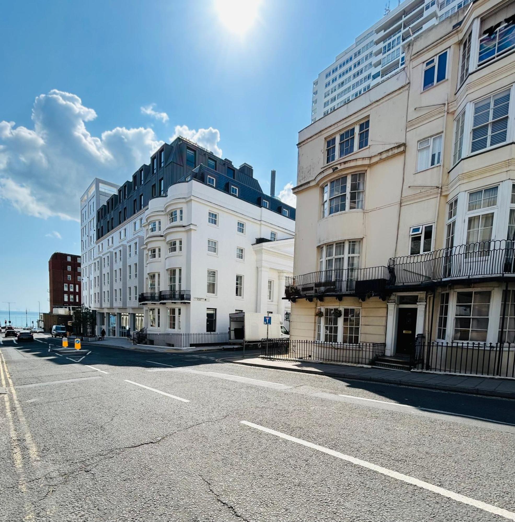 Two Top Central Beach Studios - Also Separate Spa Cabin And Watersports Brighton ภายนอก รูปภาพ
