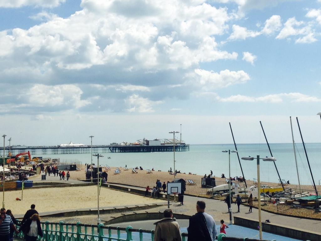 Two Top Central Beach Studios - Also Separate Spa Cabin And Watersports Brighton ภายนอก รูปภาพ