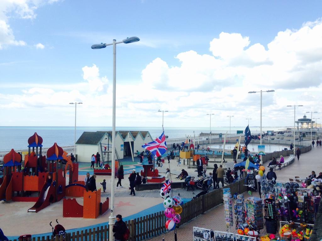 Two Top Central Beach Studios - Also Separate Spa Cabin And Watersports Brighton ภายนอก รูปภาพ